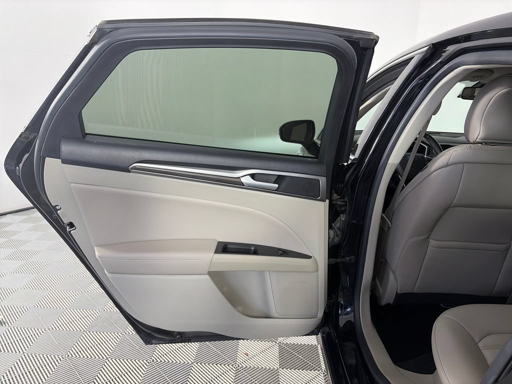 Certified 2019 Ford Fusion SEL FWD image 12