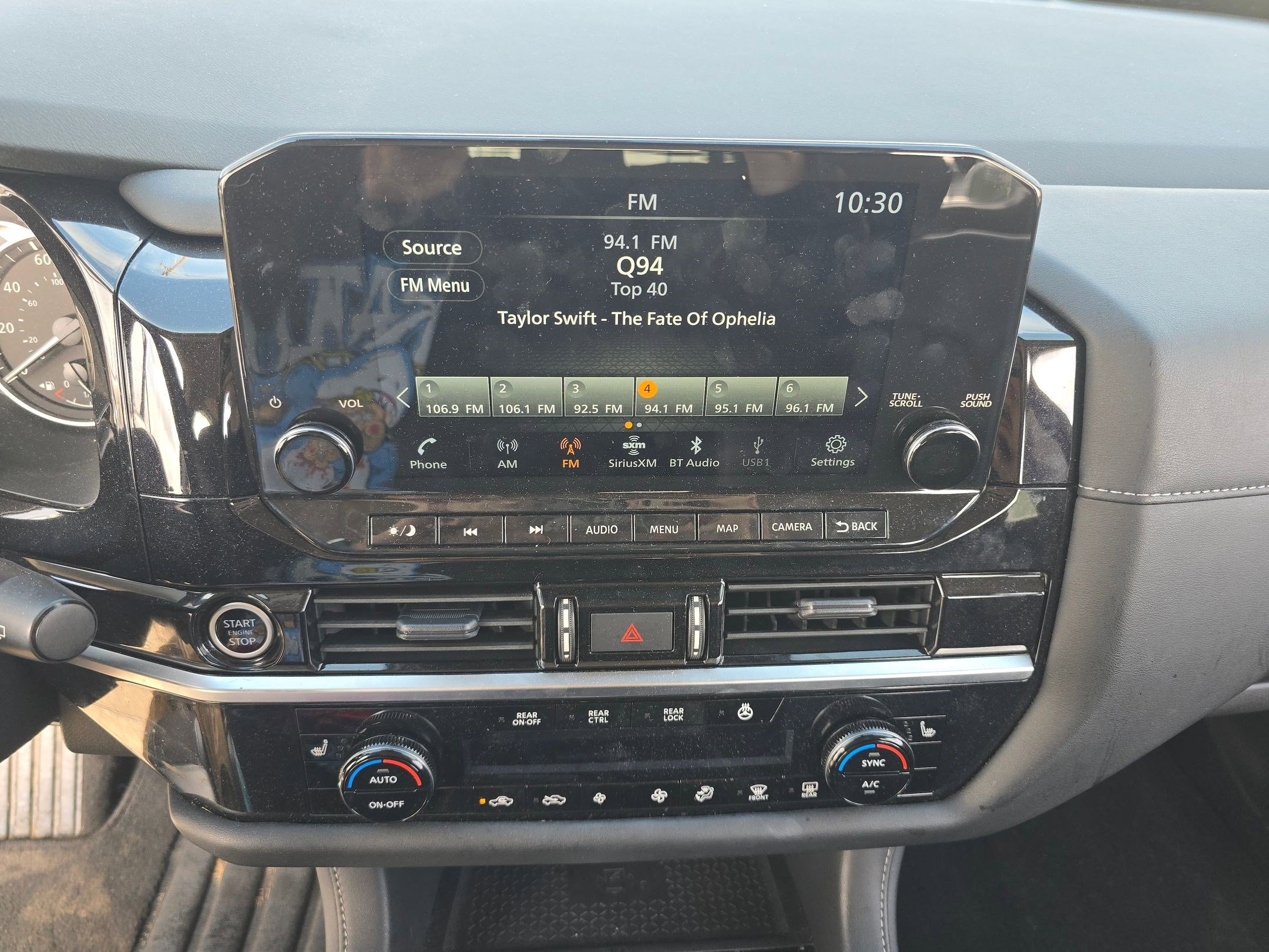 Used 2024 Nissan Pathfinder SL image 22