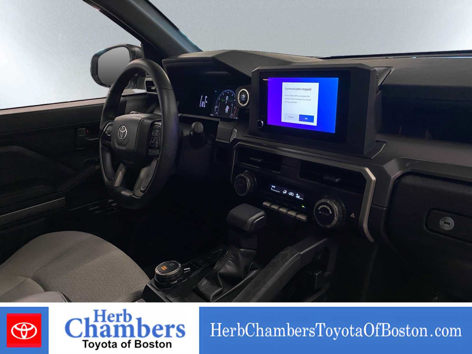 Used 2025 Toyota 4Runner SR5 AWD/4WD image 13