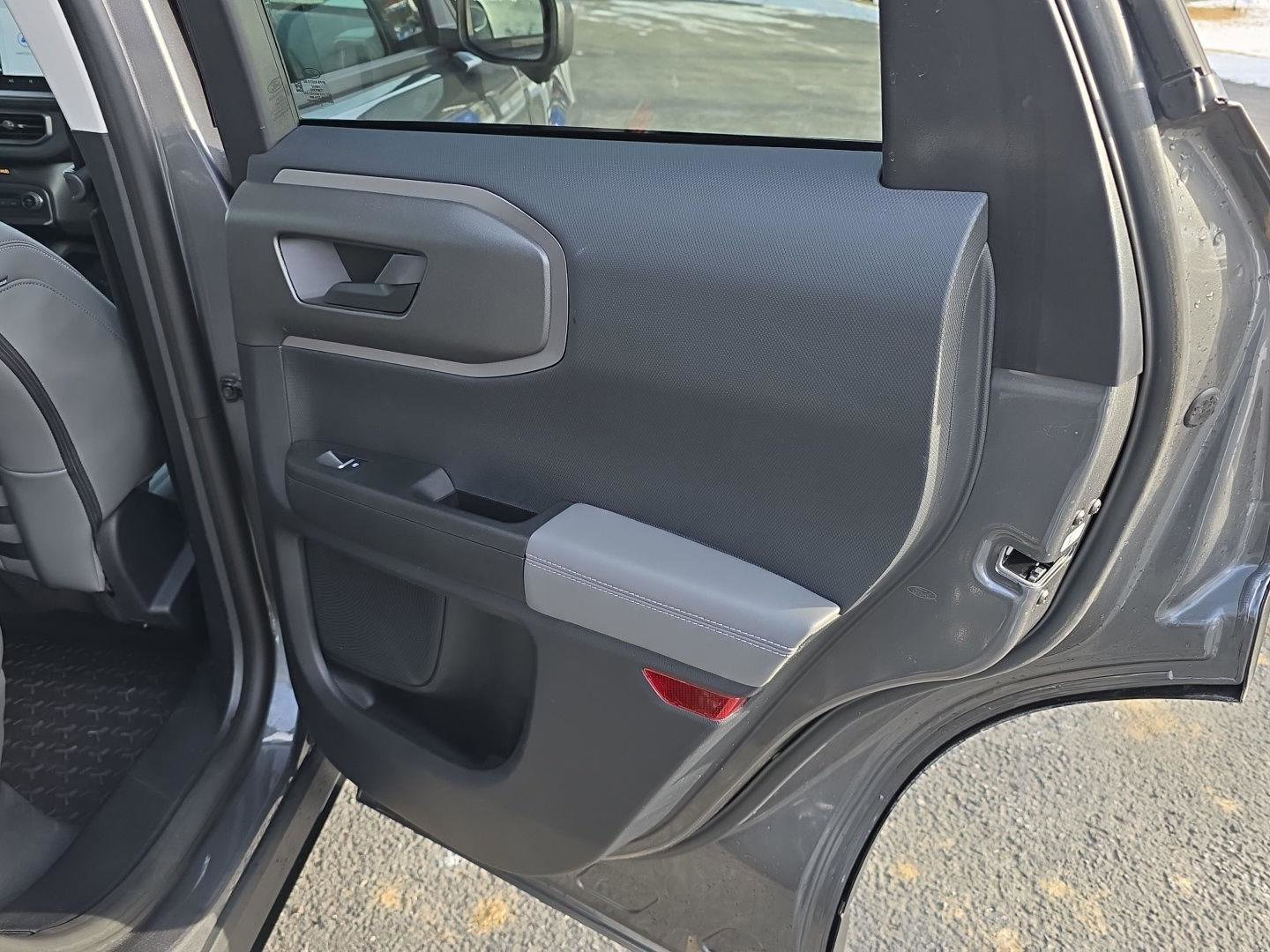 Used 2025 Ford Bronco Sport Badlands image 36