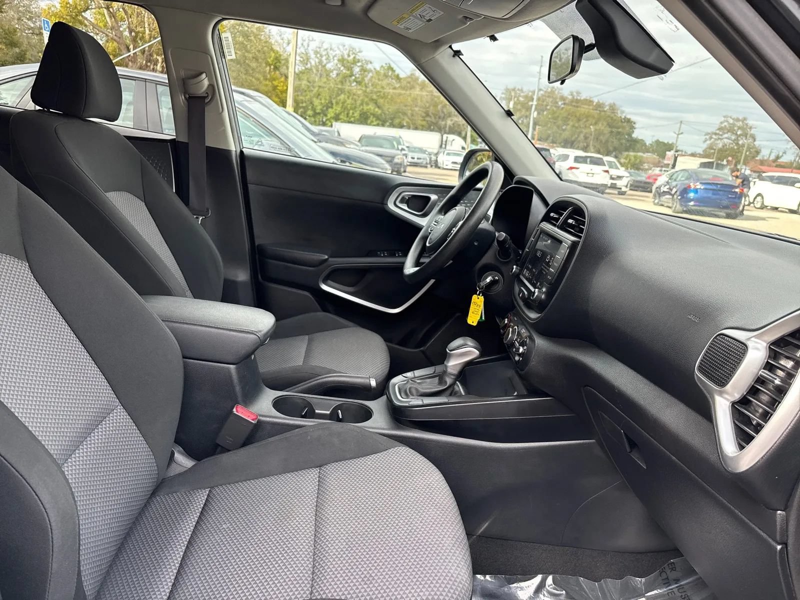Used 2023 Kia Soul LX w/ Option Group 015 FWD image 13