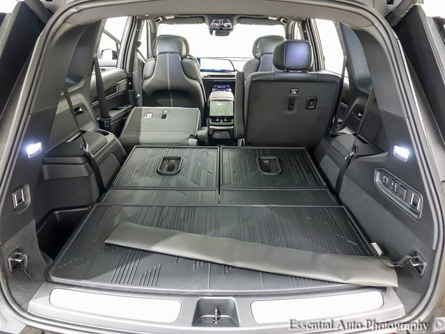 New 2026 Cadillac Vistiq Sport image 20