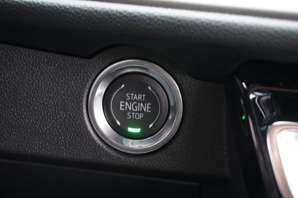 New 2026 Chevrolet Traverse LT image 15