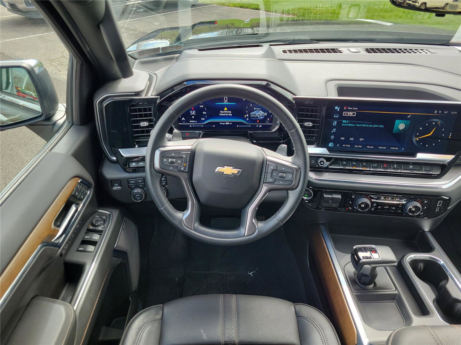 Used 2024 Chevrolet Silverado 1500 High Country w/ High Country Premium Package image 9