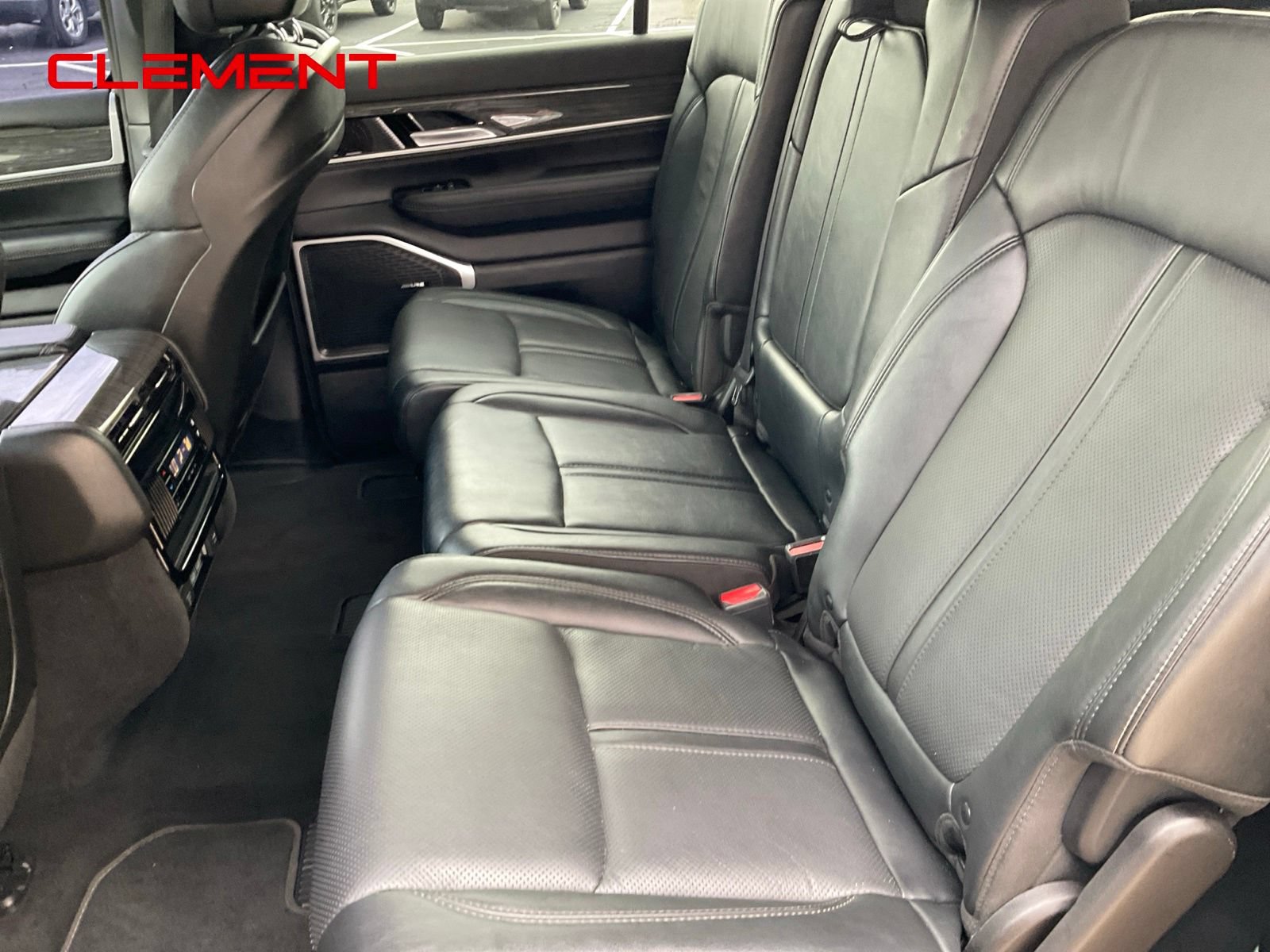 Used 2022 Jeep Wagoneer Series III AWD/4WD image 26