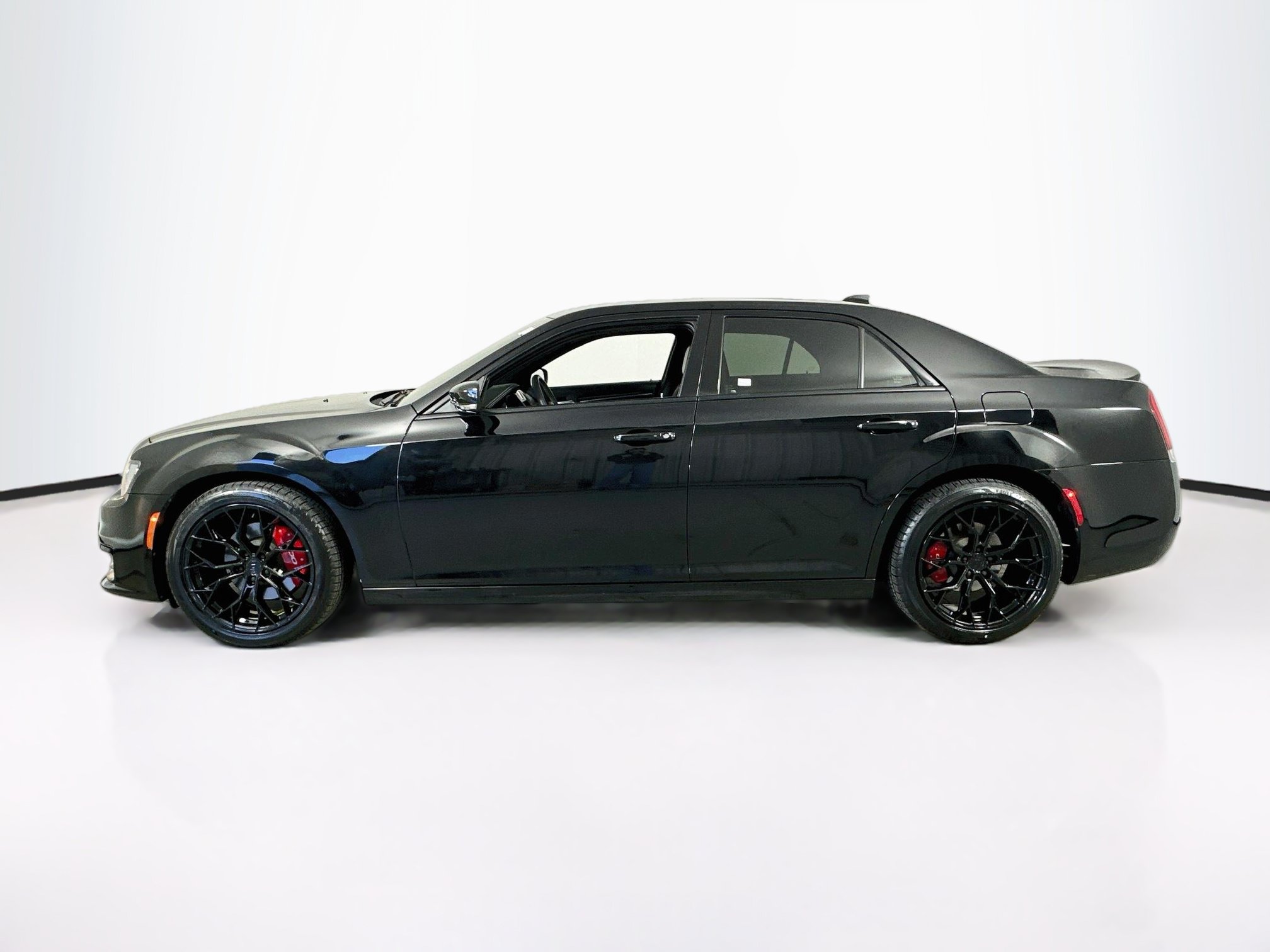 Used 2022 Chrysler 300 S RWD image 8