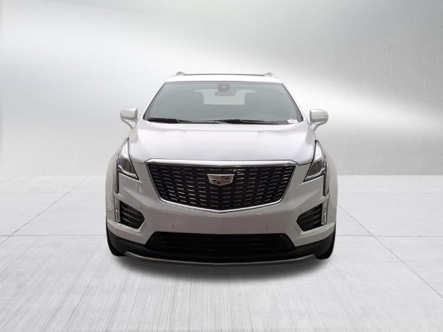 Used 2024 Cadillac XT5 Premium Luxury w/ LPO, Floor Liner Package AWD/4WD image 2