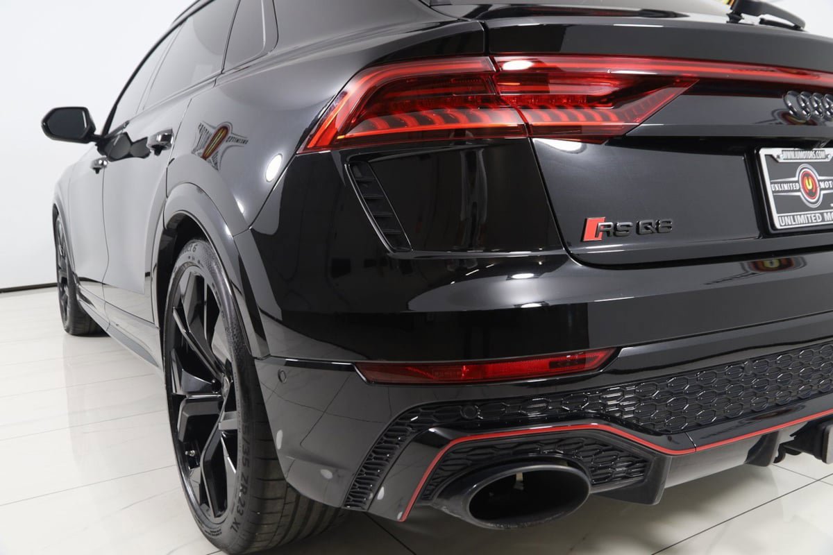 Used 2023 Audi RS Q8 AWD/4WD image 32
