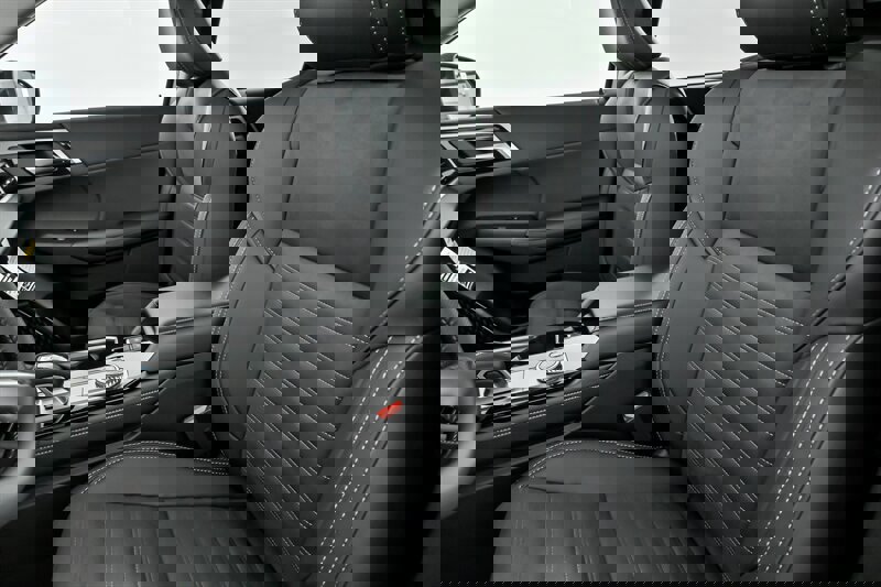 New 2026 Mitsubishi Outlander SE image 14