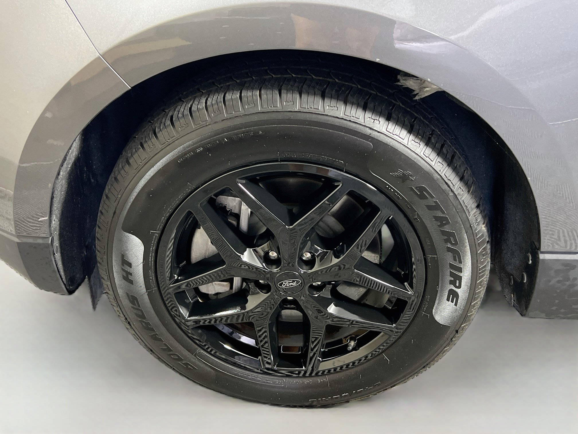 Used 2024 Ford Edge SEL AWD/4WD image 13