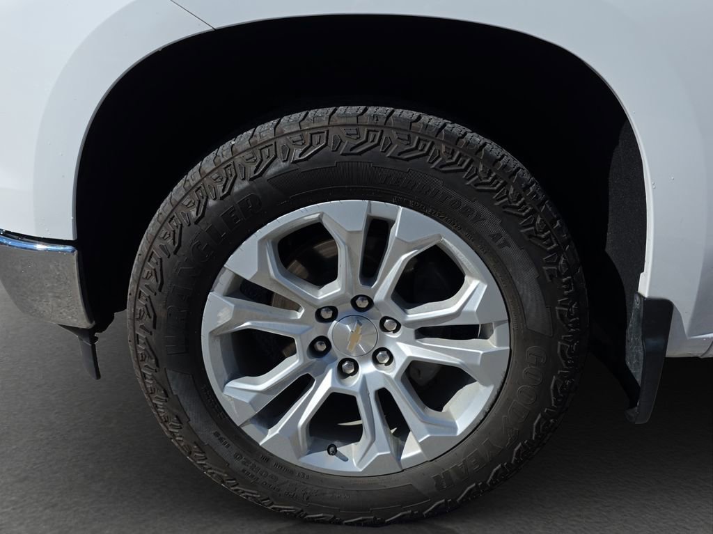 Used 2023 Chevrolet Silverado 1500 LTZ image 4