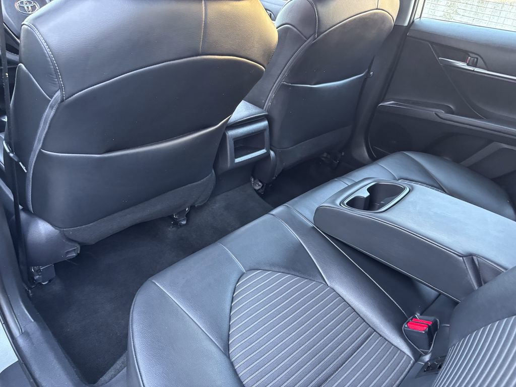 Used 2022 Toyota Camry SE w/ Convenience Package FWD image 44
