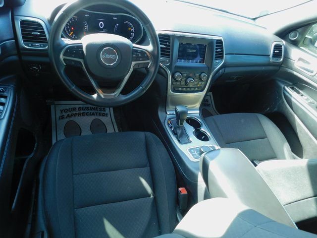 Used 2019 Jeep Grand Cherokee Laredo image 10