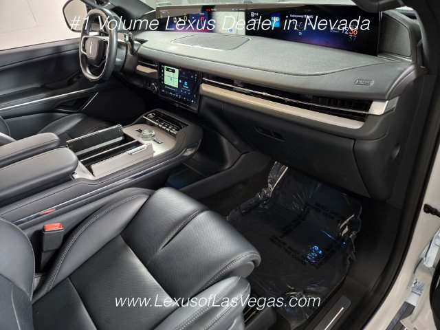 Used 2026 Lincoln Navigator Reserve w/ Jet Appearance Package AWD/4WD image 25