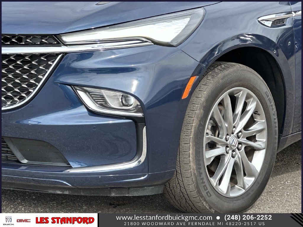 Certified 2023 Buick Enclave Avenir AWD/4WD image 9