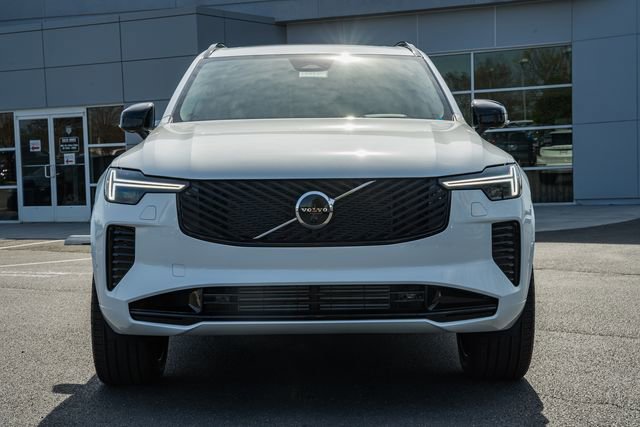 New 2026 Volvo XC90 T8 Ultra w/ Protection Package Premier image 2