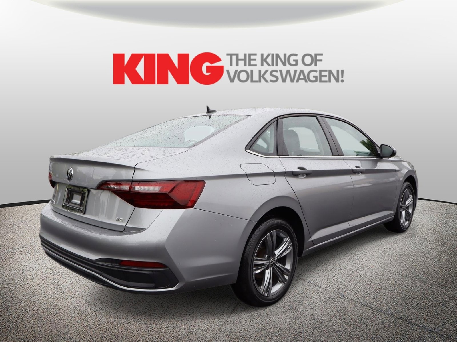 Used 2023 Volkswagen Jetta SE FWD image 3