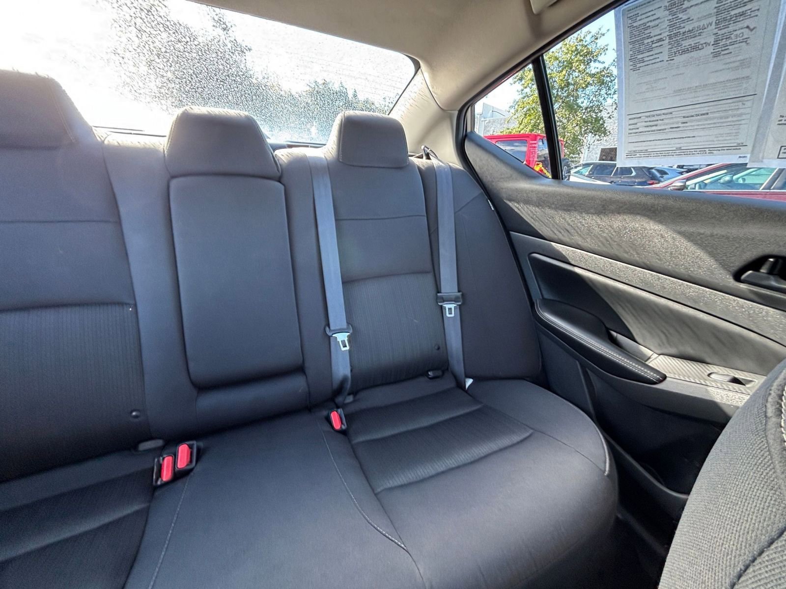 Used 2025 Nissan Altima 2.5 SV FWD image 37