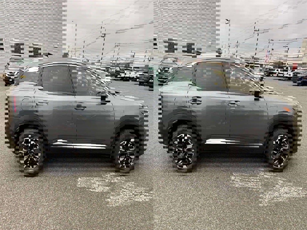 New 2026 Nissan Kicks SV w/ Charging Package image 4