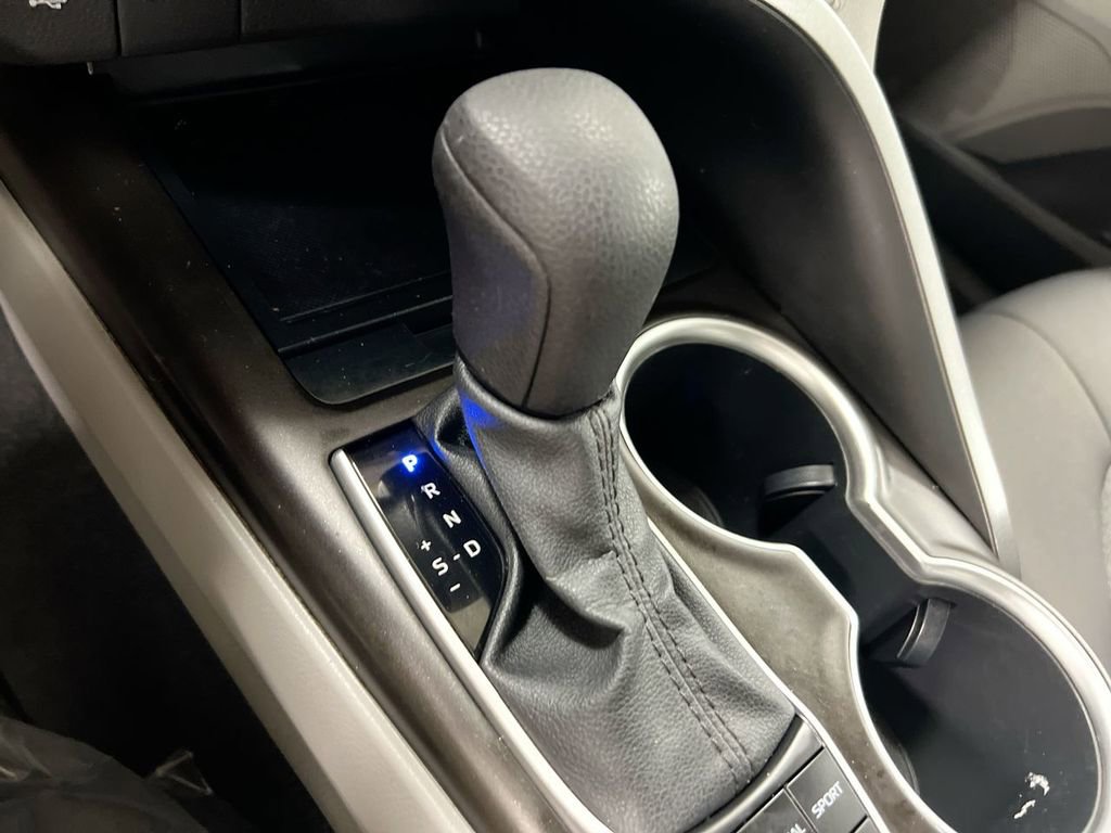 Used 2023 Toyota Camry LE image 16