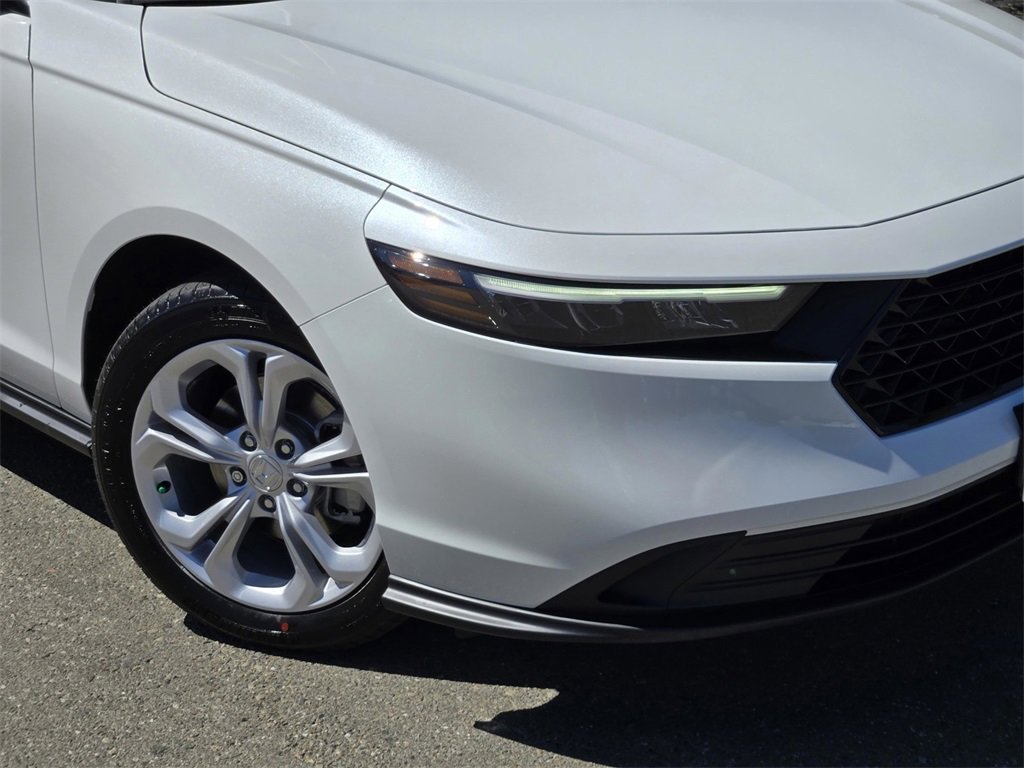 New 2025 Honda Accord LX image 9