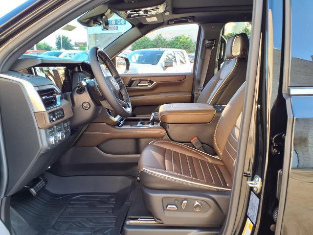 New 2026 GMC Yukon Denali Ultimate AWD/4WD image 19
