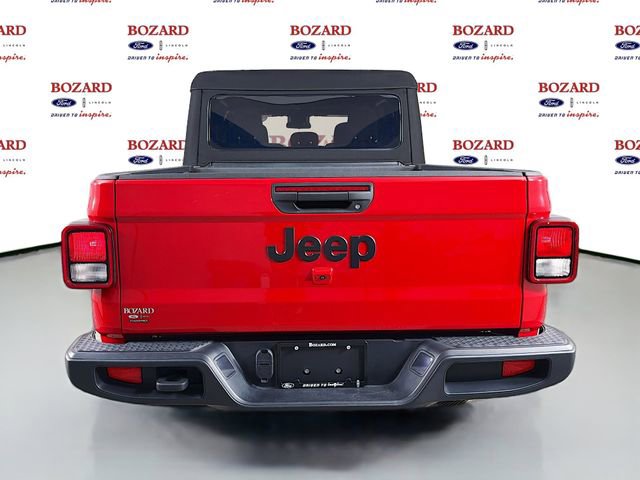 Used 2024 Jeep Gladiator Sport AWD/4WD image 7