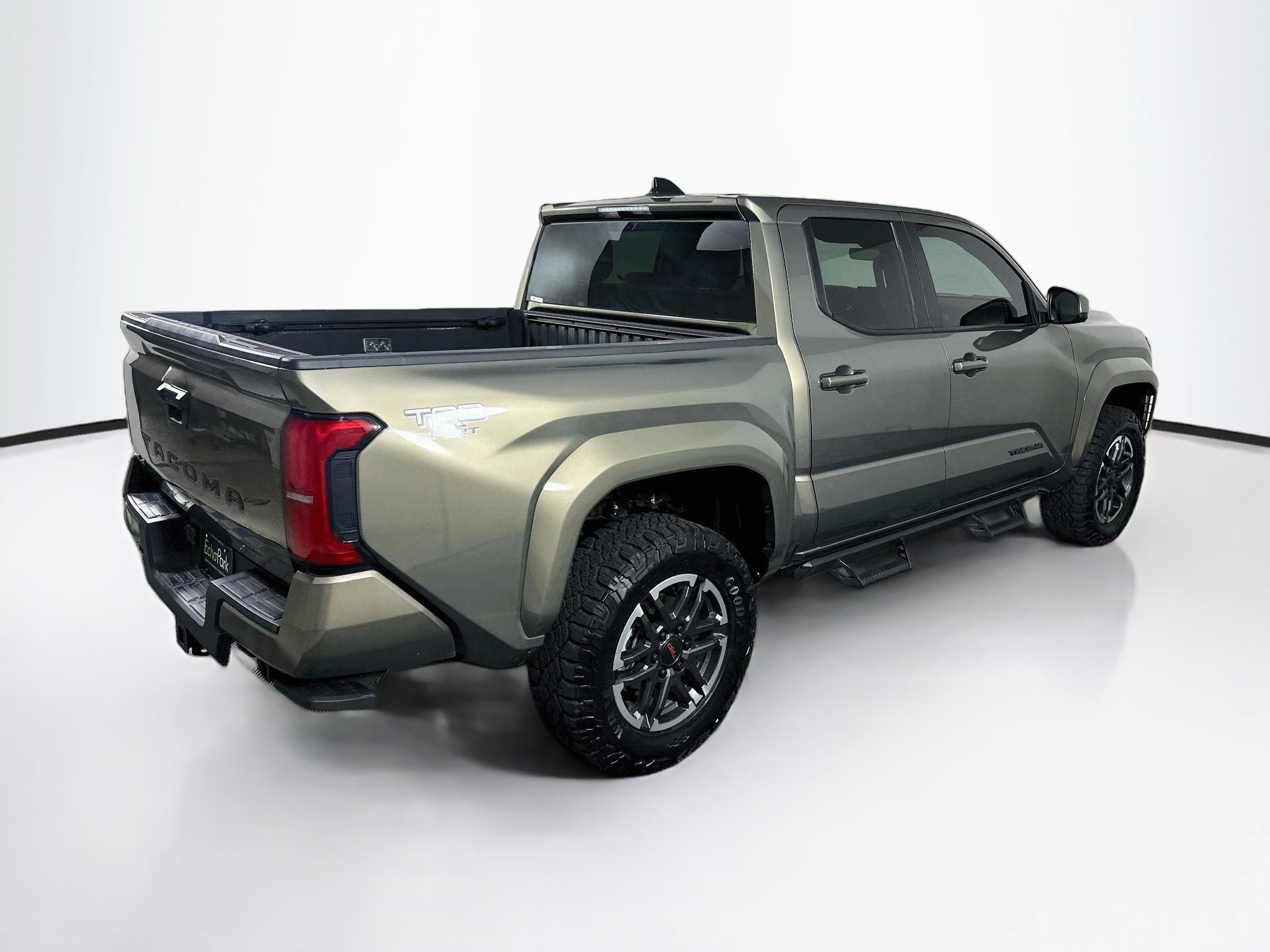 Used 2025 Toyota Tacoma TRD Sport AWD/4WD image 9