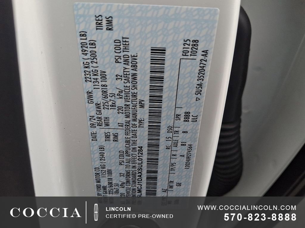 Used 2025 Lincoln Corsair AWD w/ Equipment Group 101A image 26