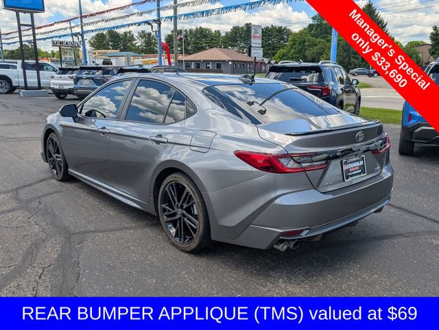 Used 2025 Toyota Camry XSE FWD image 6