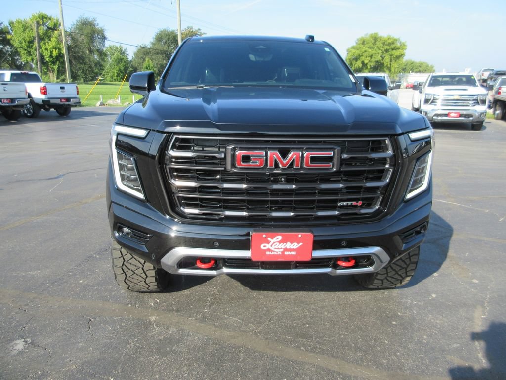 Used 2025 GMC Yukon XL AT4 Ultimate AWD/4WD image 11