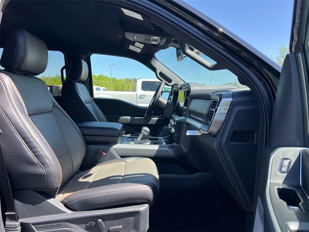 New 2025 Ford F150 Lariat w/ Equipment Group 501A Mid image 13