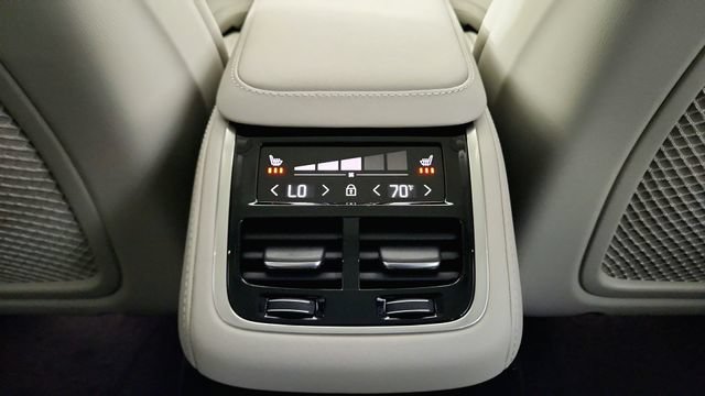 New 2026 Volvo XC90 B6 Ultra w/ Protection Package AWD/4WD image 34