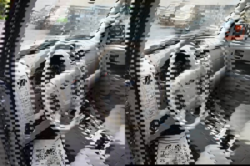 Used 2009 Ford Escape XLT image 25