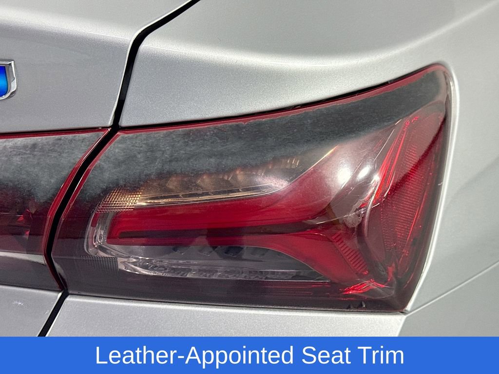 Used 2019 Chevrolet Malibu Hybrid w/ Leather Package image 36