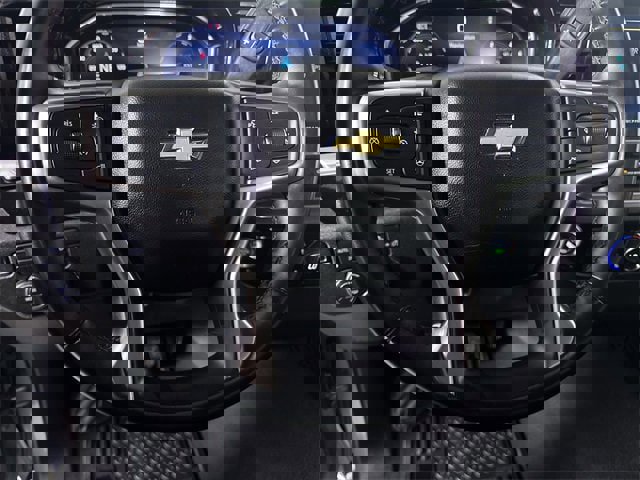 Used 2025 Chevrolet Silverado 1500 LT image 11