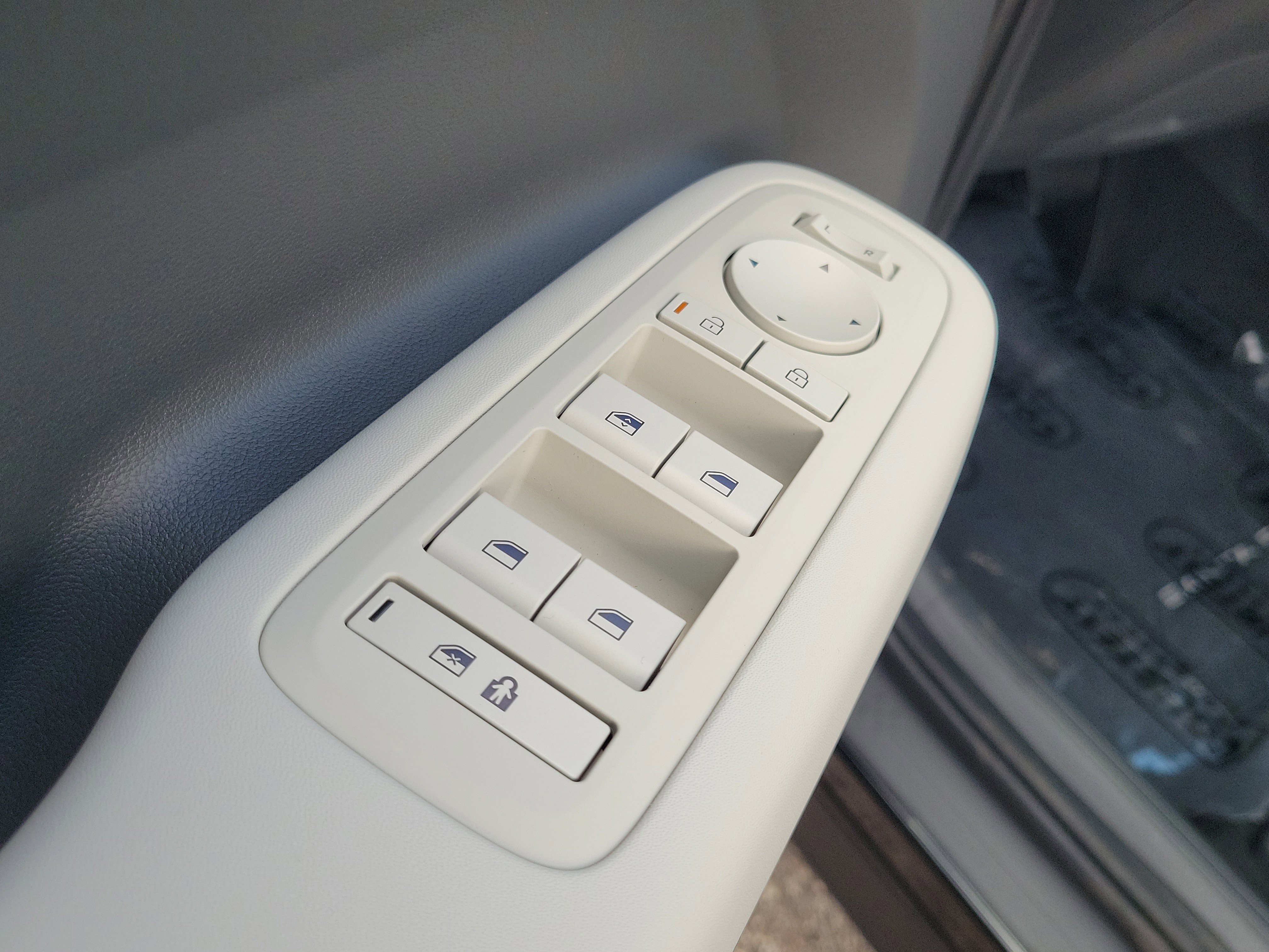 New 2026 Hyundai Santa Fe SE image 19