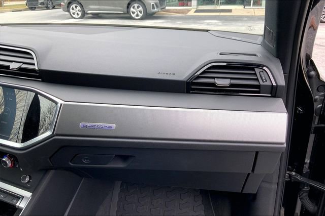 Used 2025 Audi Q3 2.0T Premium Plus w/ Premium Plus Package image 18