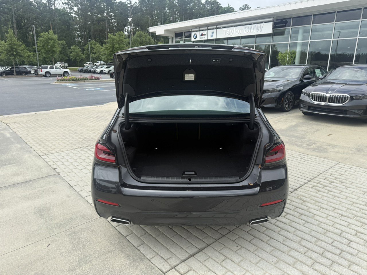 Certified 2023 BMW 530e w/ Executive Package RWD image 21