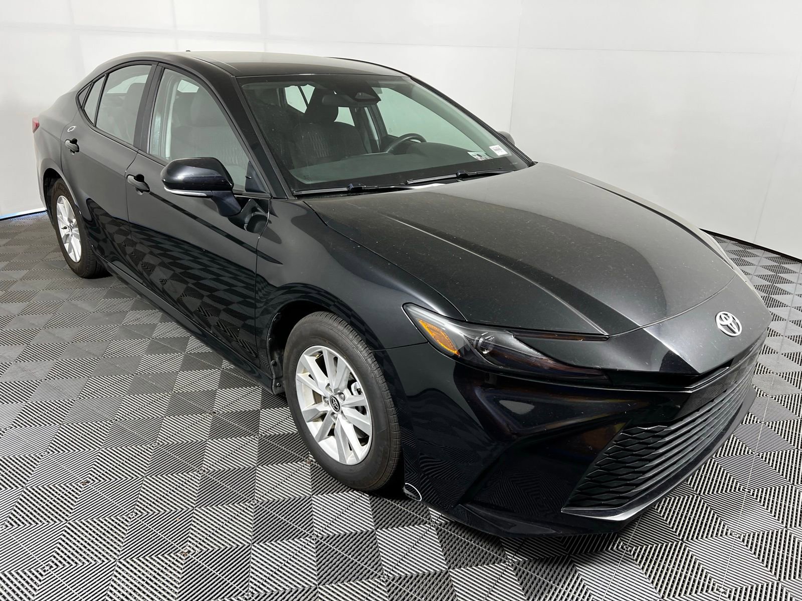 Certified 2025 Toyota Camry LE image 3