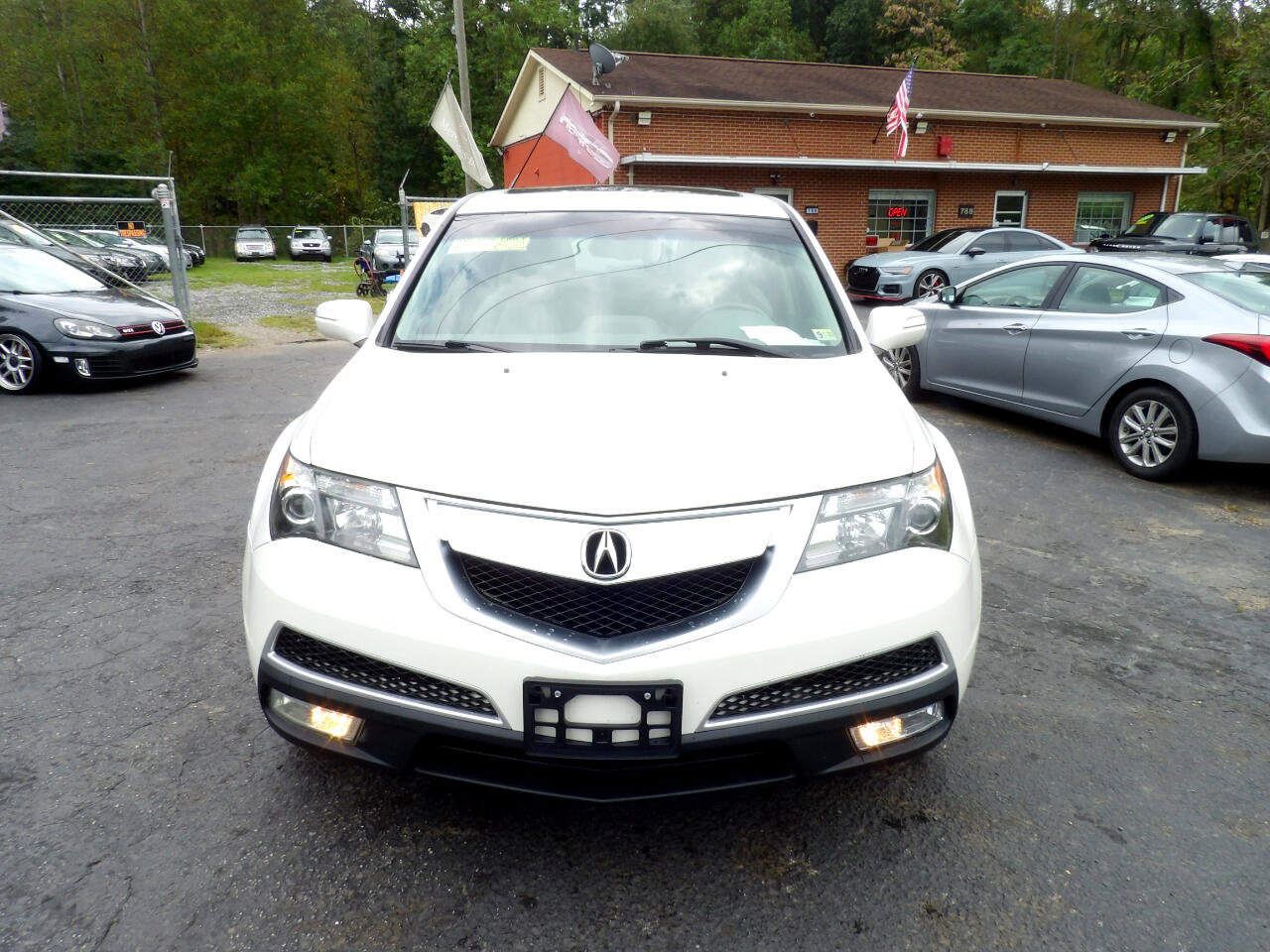 Used 2011 Acura MDX w/ Technology Package image 2