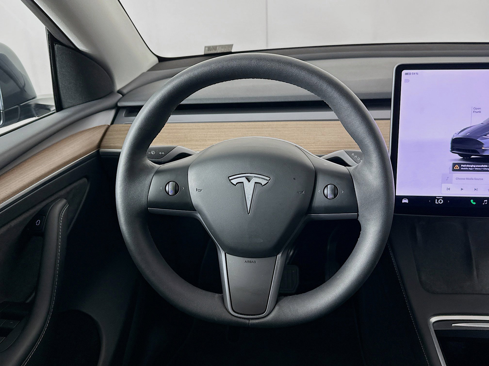 Used 2023 Tesla Model Y 2WD image 16