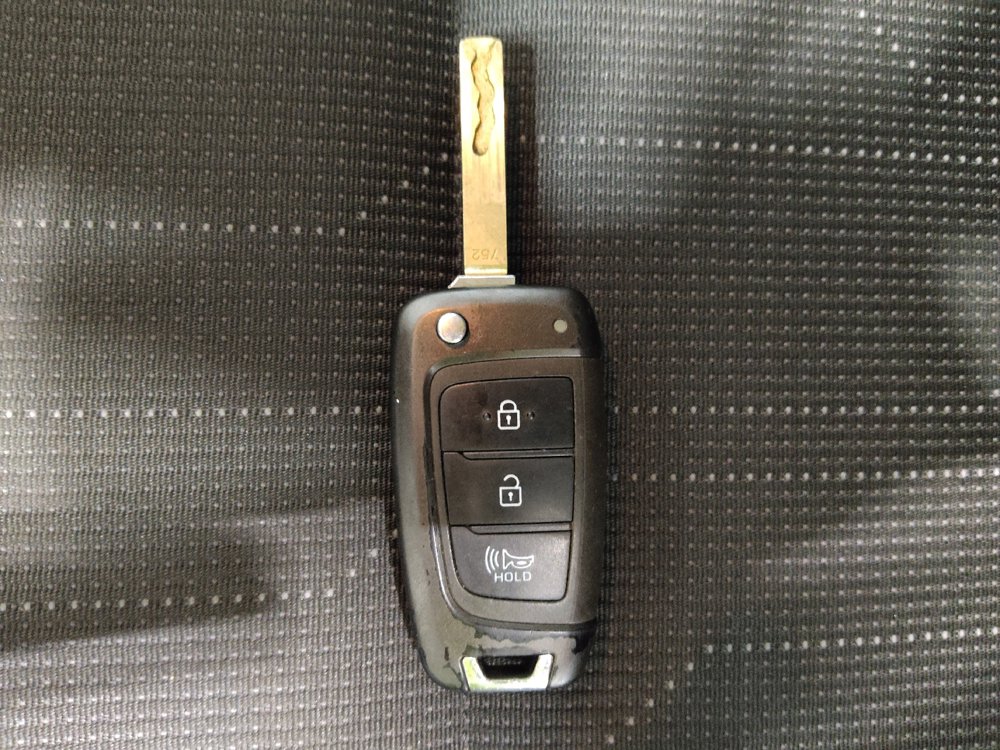 Used 2023 Hyundai Venue SE FWD image 32