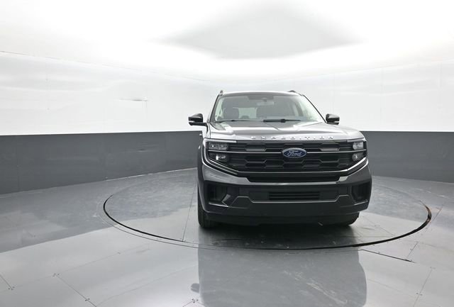 New 2026 Ford Expedition Active AWD/4WD image 2