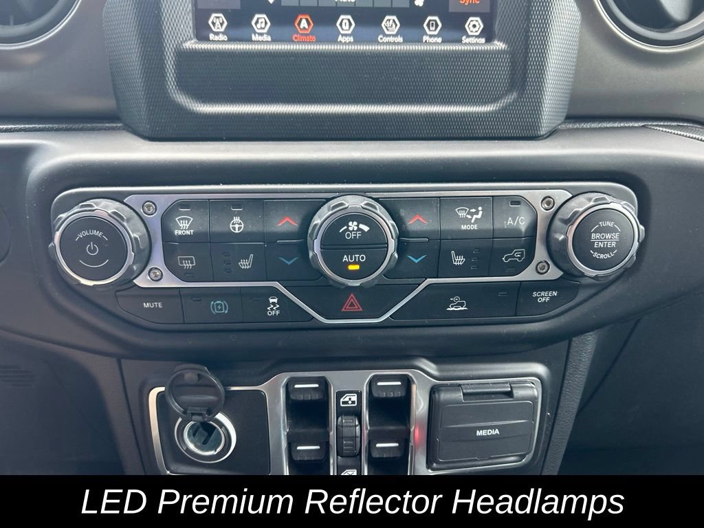 Certified 2023 Jeep Wrangler Unlimited w/ Cold Weather Group AWD/4WD image 30