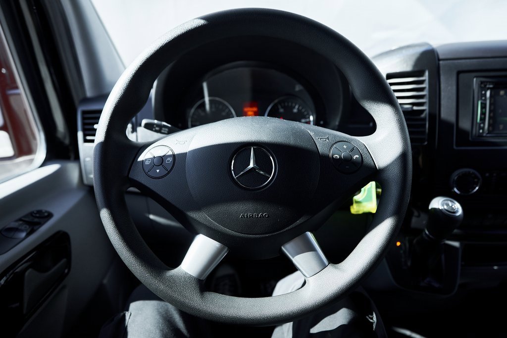 Used 2017 Mercedes-Benz Sprinter 3500 image 36