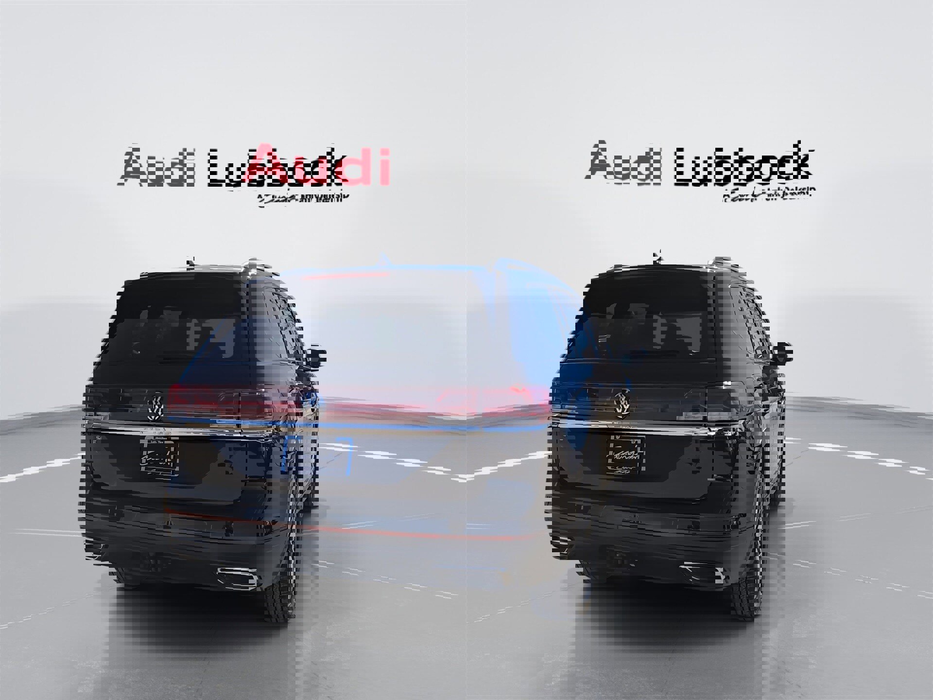 Used 2025 Volkswagen Atlas SE image 8