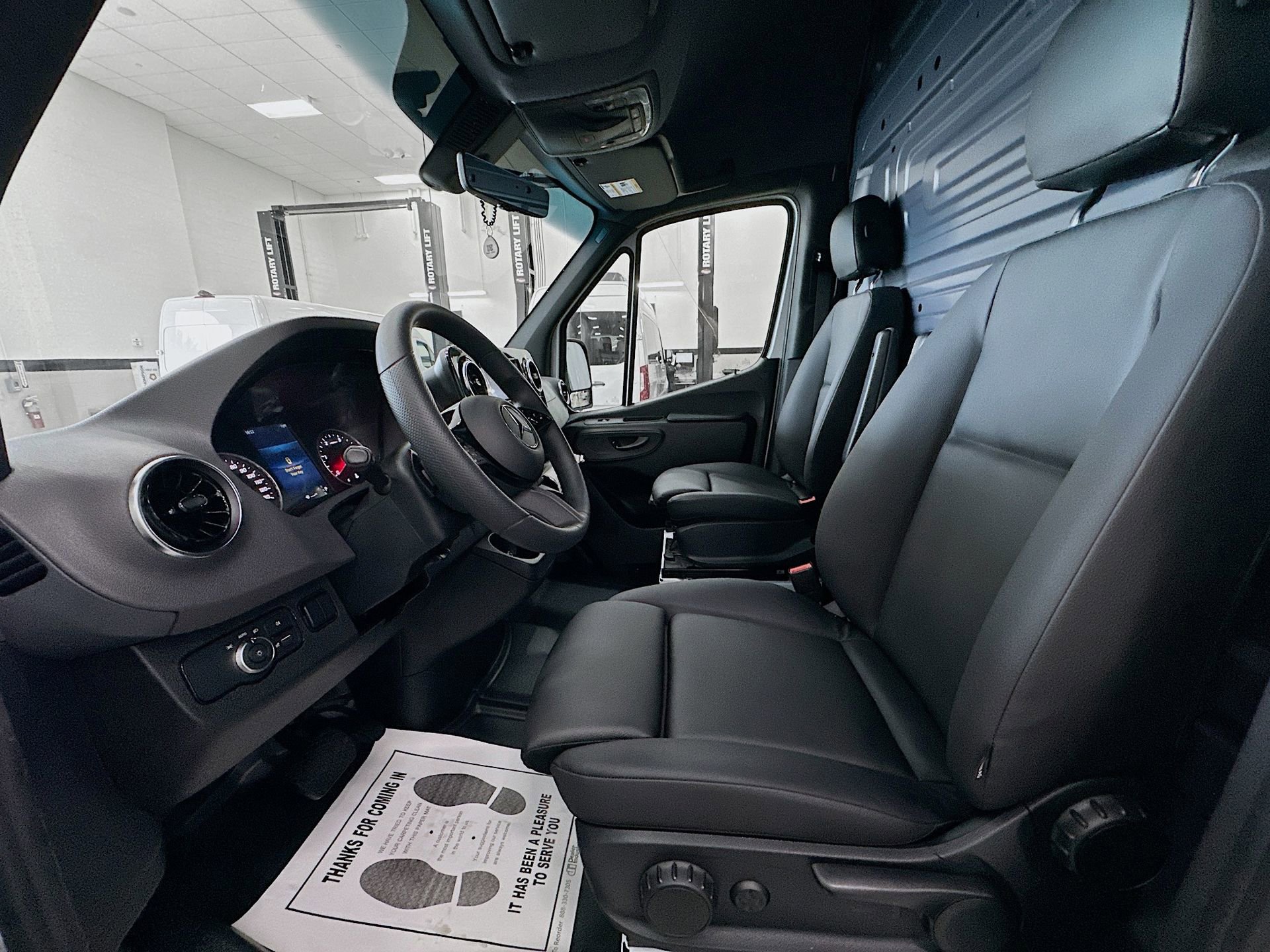 Used 2026 Mercedes-Benz Sprinter 2500 image 21