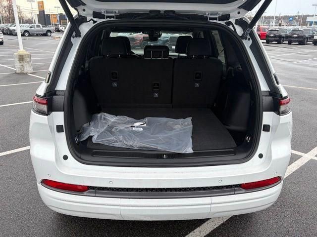 New 2026 Jeep Grand Cherokee Limited image 7