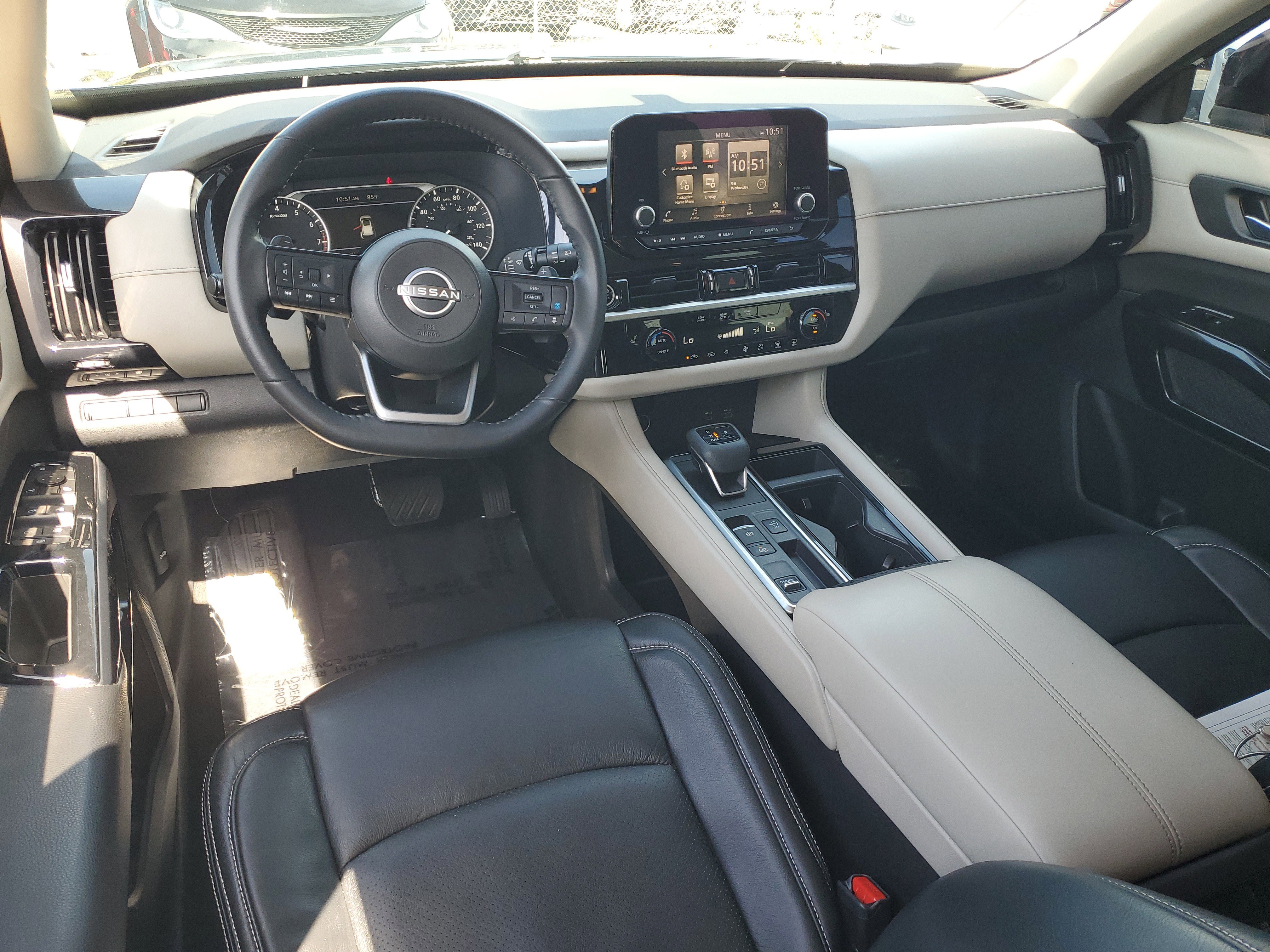 Certified 2022 Nissan Pathfinder SV FWD image 17